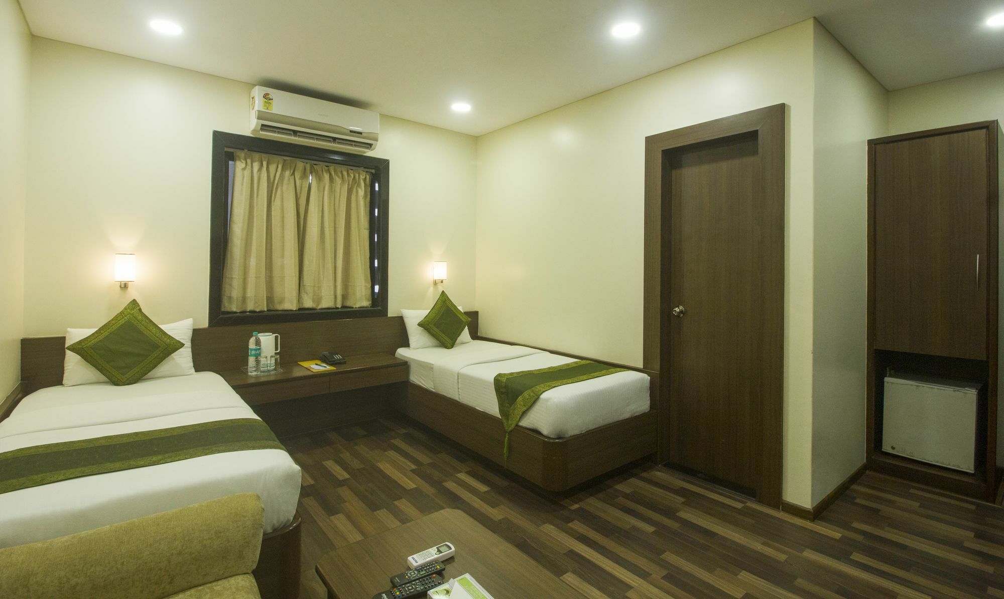 Treebo Trend Rosewood Hotel Bombay Eksteriør billede