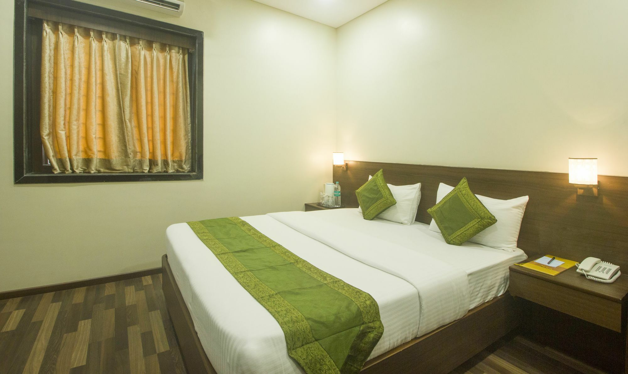 Treebo Trend Rosewood Hotel Bombay Eksteriør billede