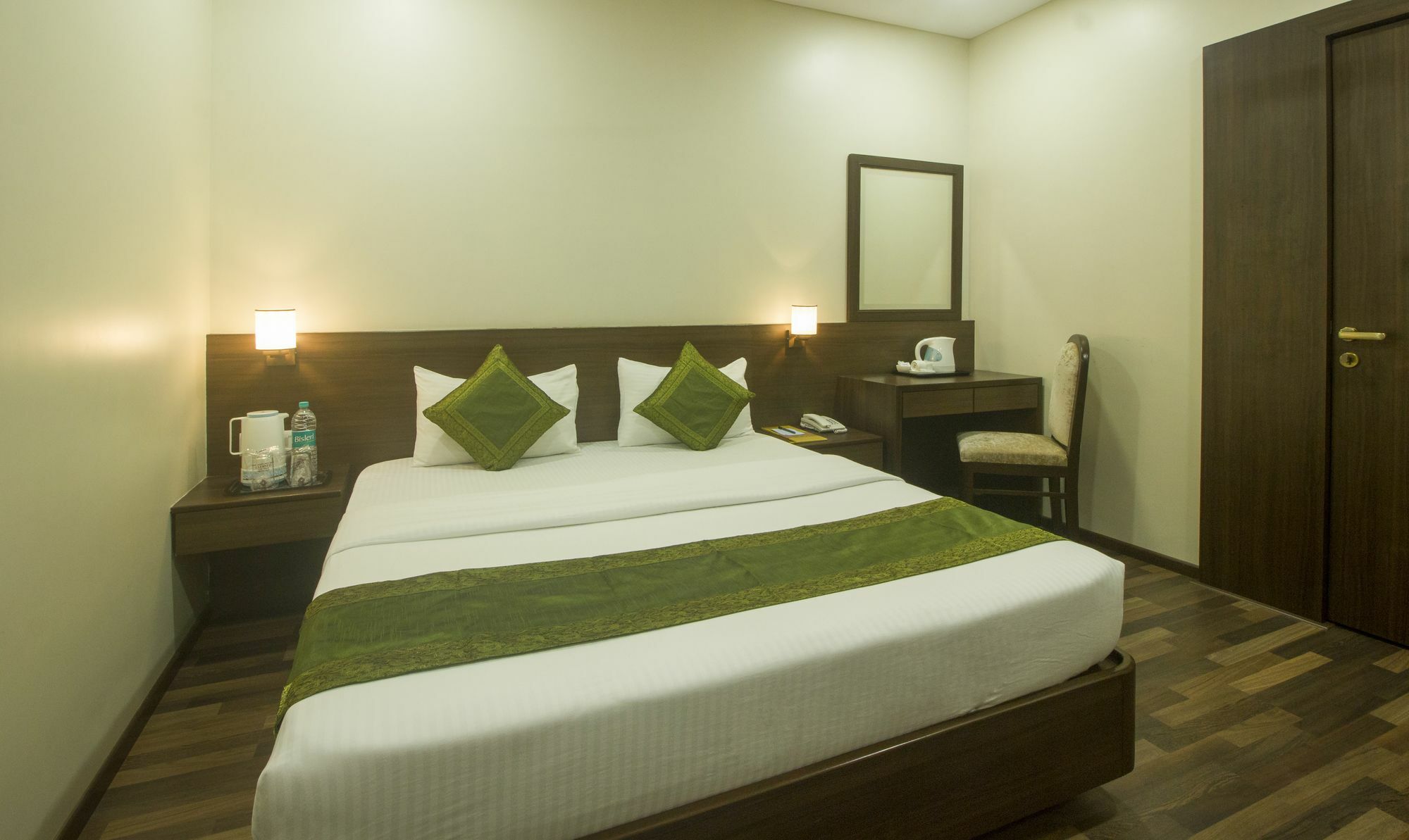 Treebo Trend Rosewood Hotel Bombay Eksteriør billede