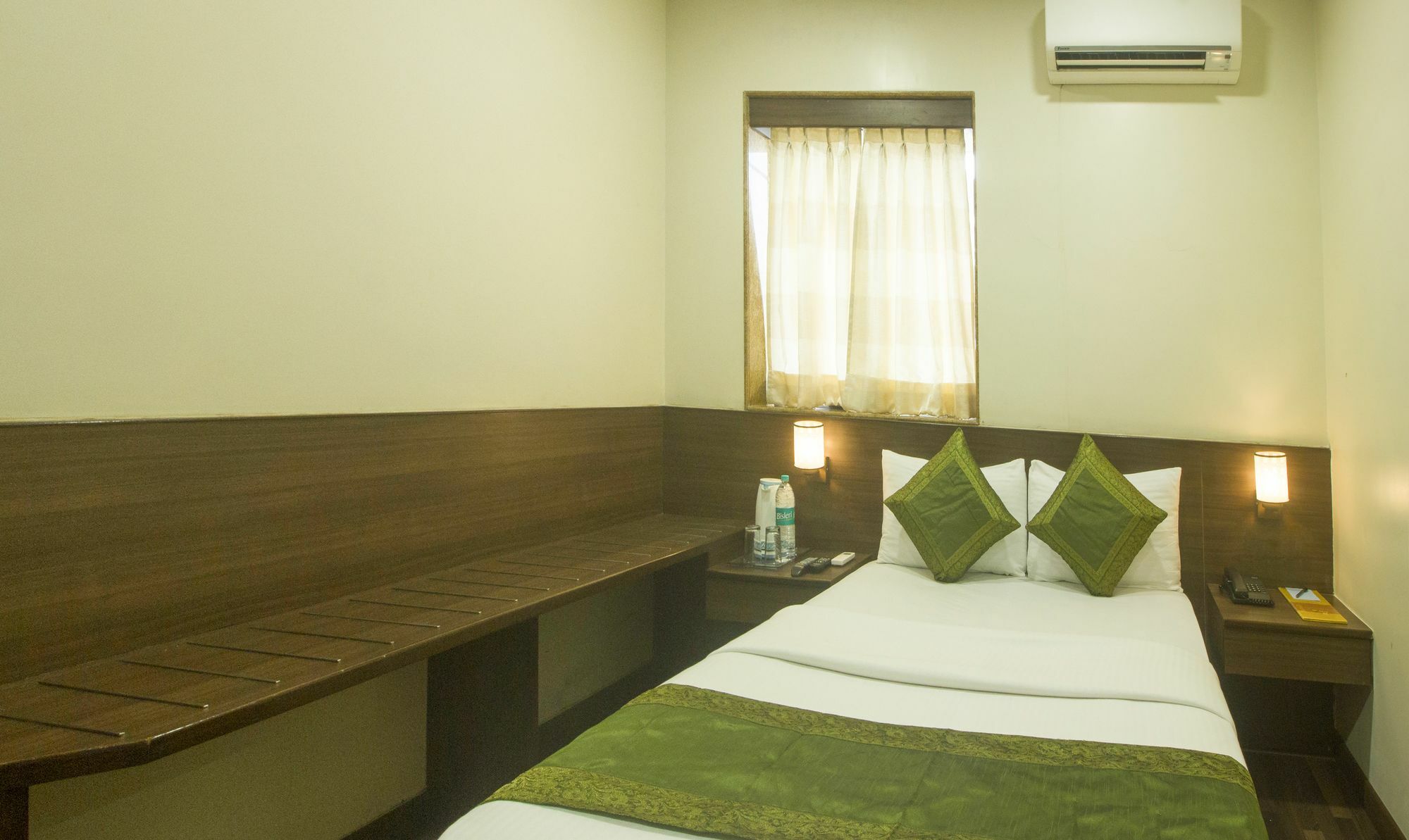 Treebo Trend Rosewood Hotel Bombay Eksteriør billede