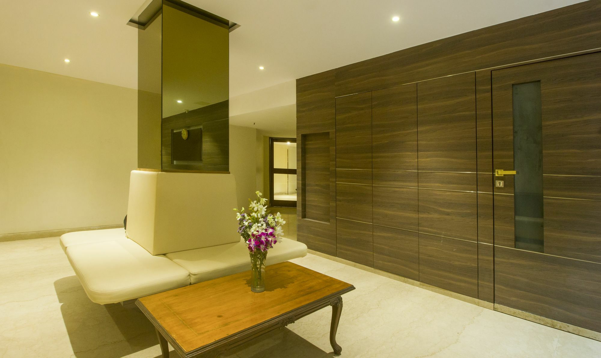 Treebo Trend Rosewood Hotel Bombay Eksteriør billede